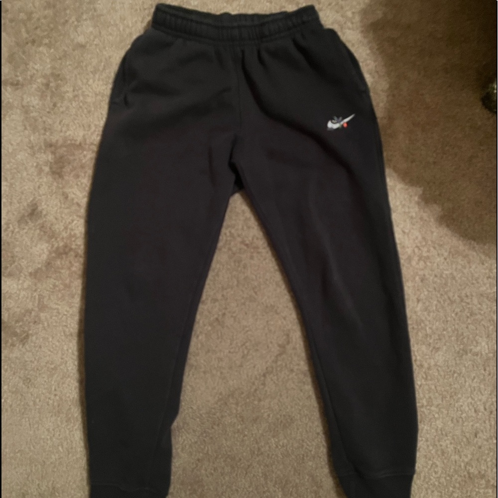 Black Nike joggers